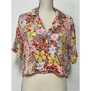 Forever 21 Cropped Button Down Short Sleeve Top Red Floral Size L